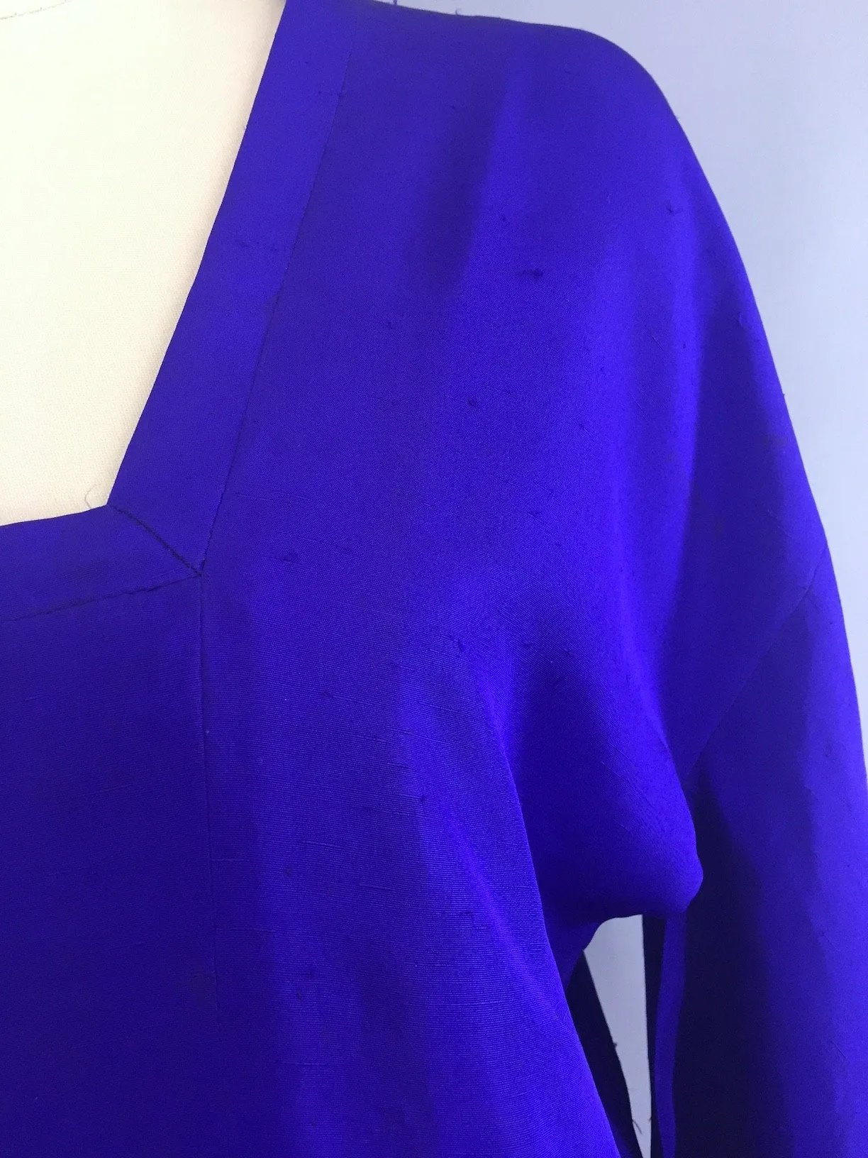 1940s Vintage Silk Kimono Jacket Michiyuki Coat in Royal Blue Raw Silk