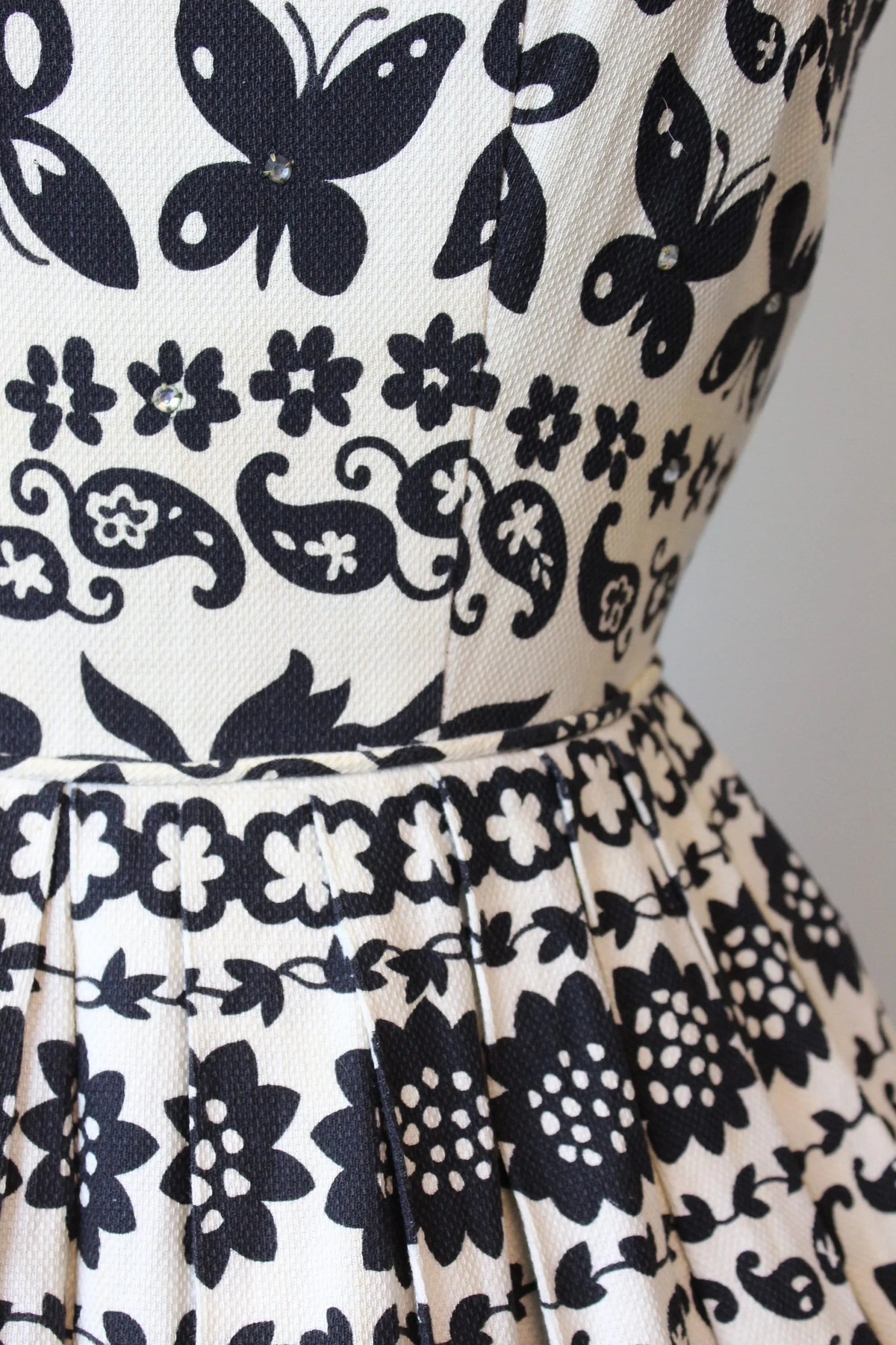 1950s cotton PIQUE BUTTERFLY print dress xs | new spring