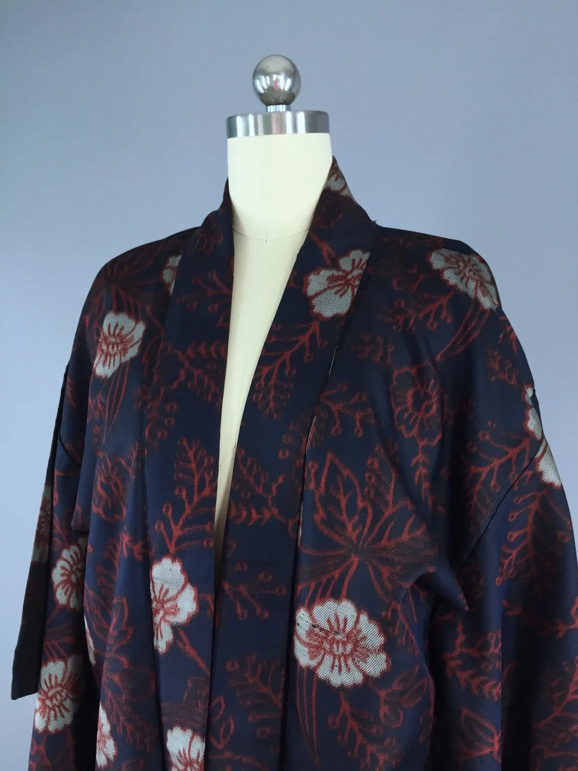 1980s Vintage Haori Kimono Cardigan / Navy and Red Floral Print