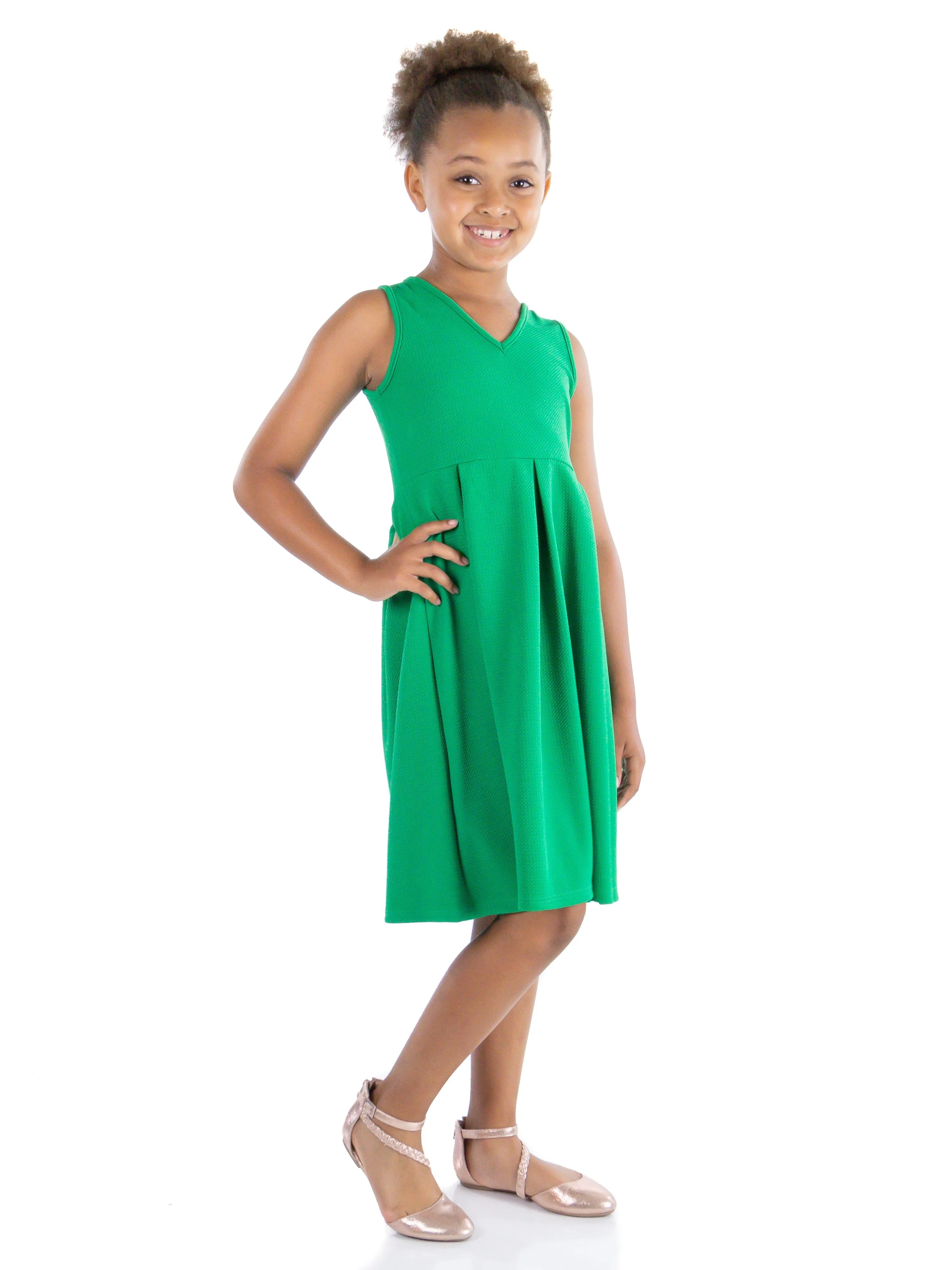 24seven Comfort Apparel Girls Sleeveless Pleated Party Dress