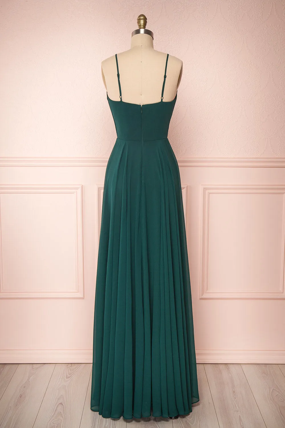 Aelis Green | Pleated Plunging V-Neckline Gown