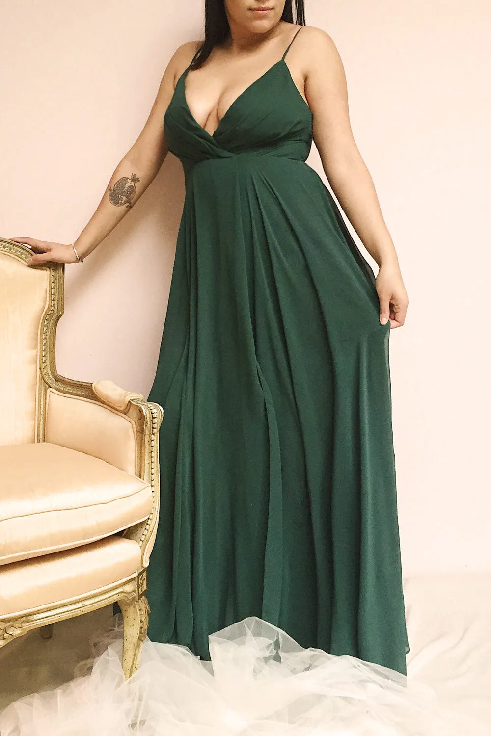 Aelis Green | Pleated Plunging V-Neckline Gown