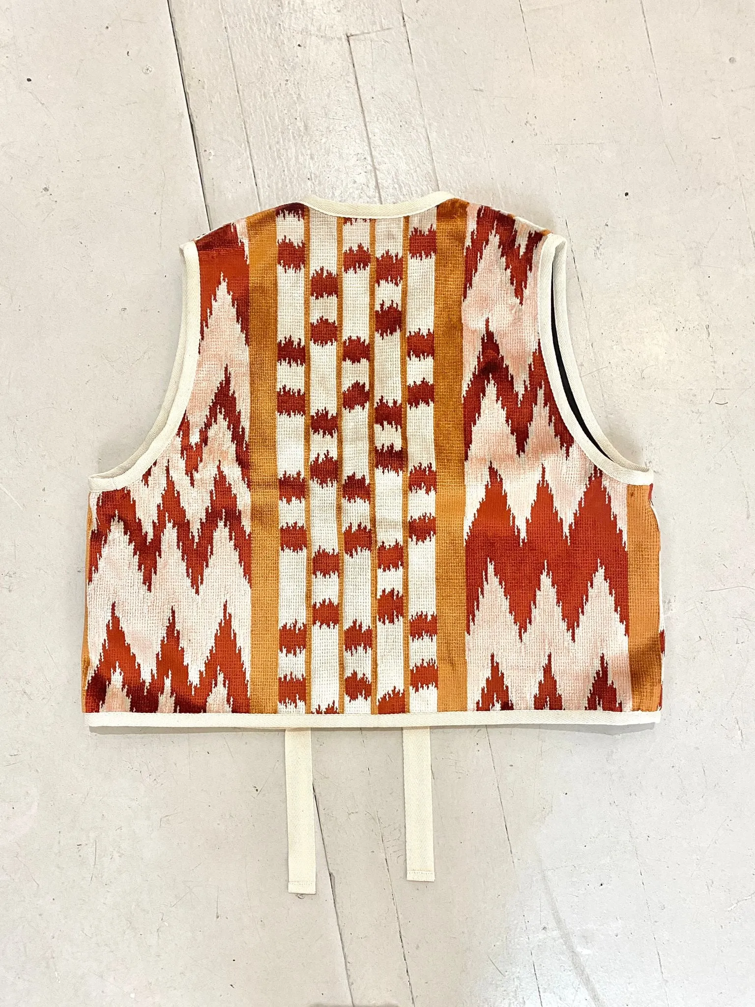 Autumn Warwick Vest in Patterned Velvet