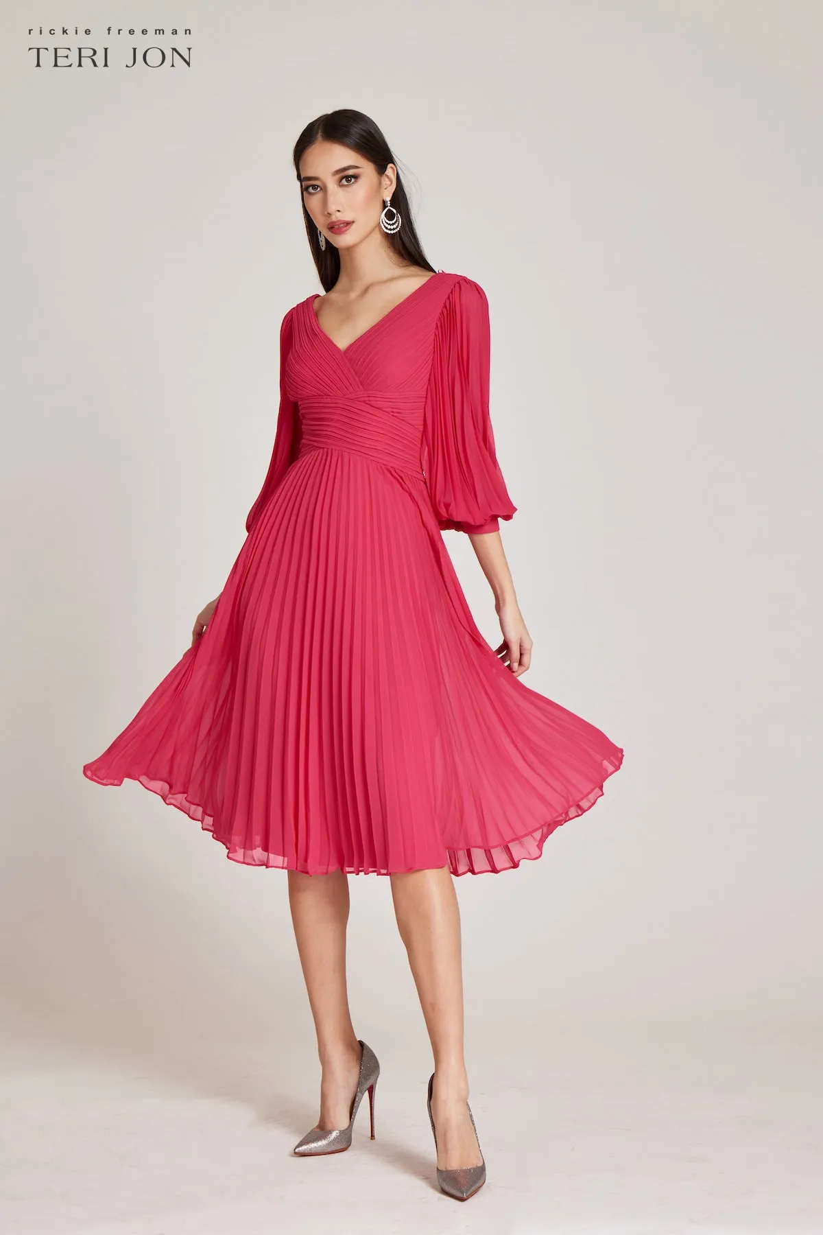 Chiffon V Neck Pleated Full Sleeve Dress