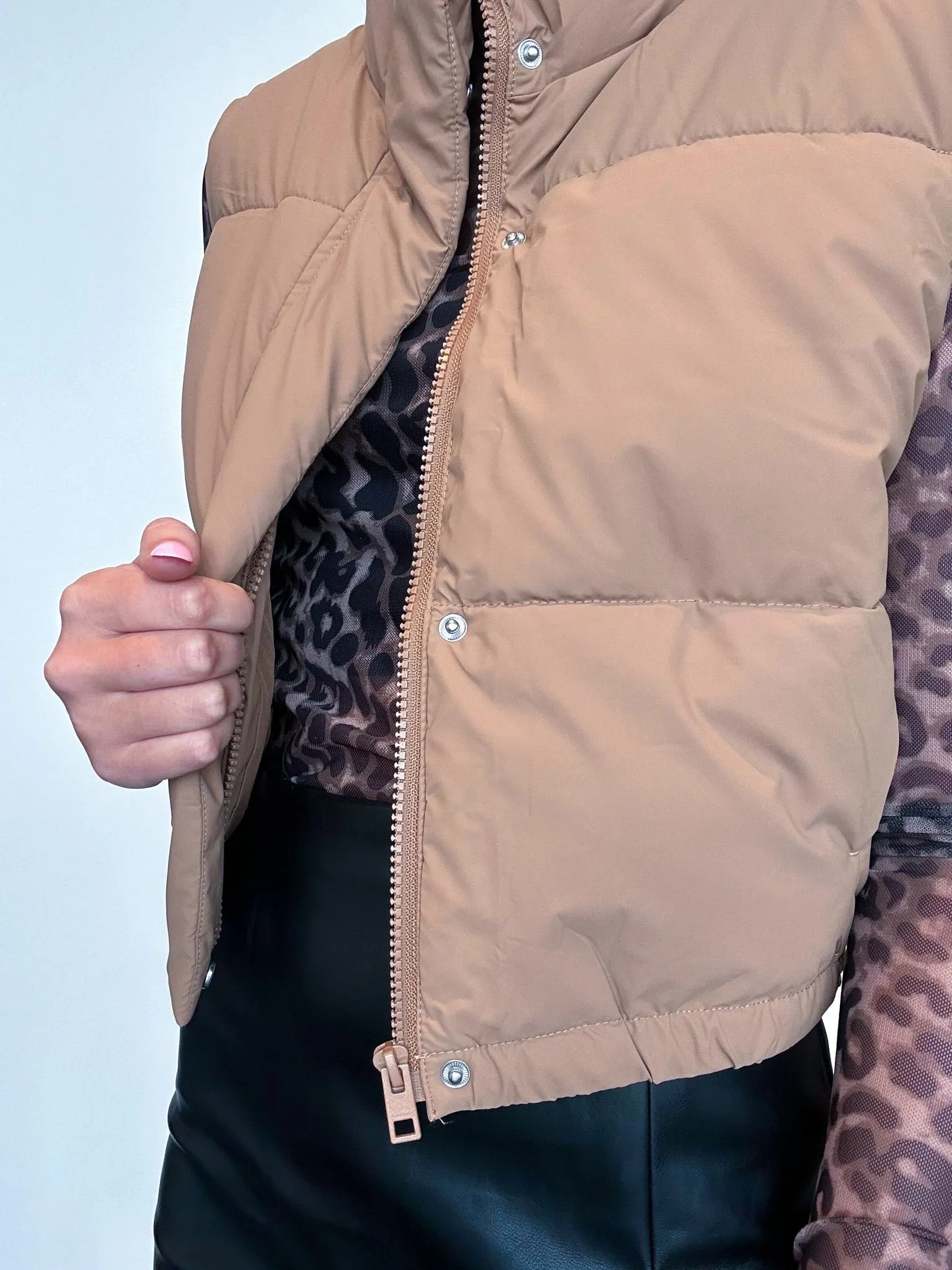 Cozy Szn Puffer Vest - Camel