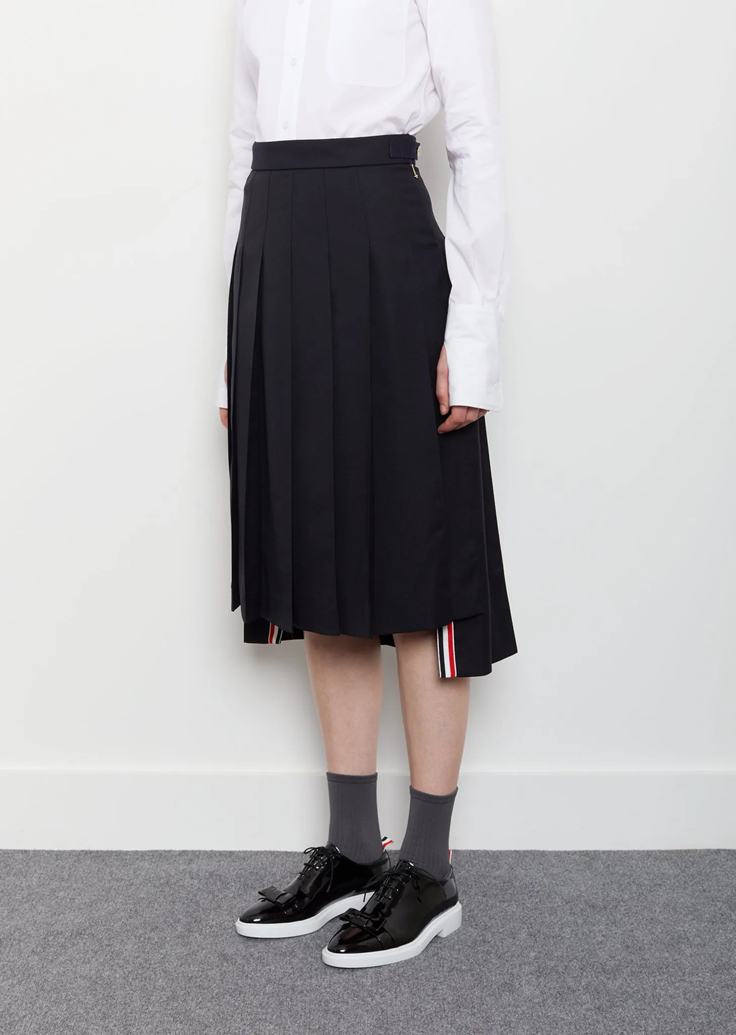 Crepe Suiting Pleated Skirt