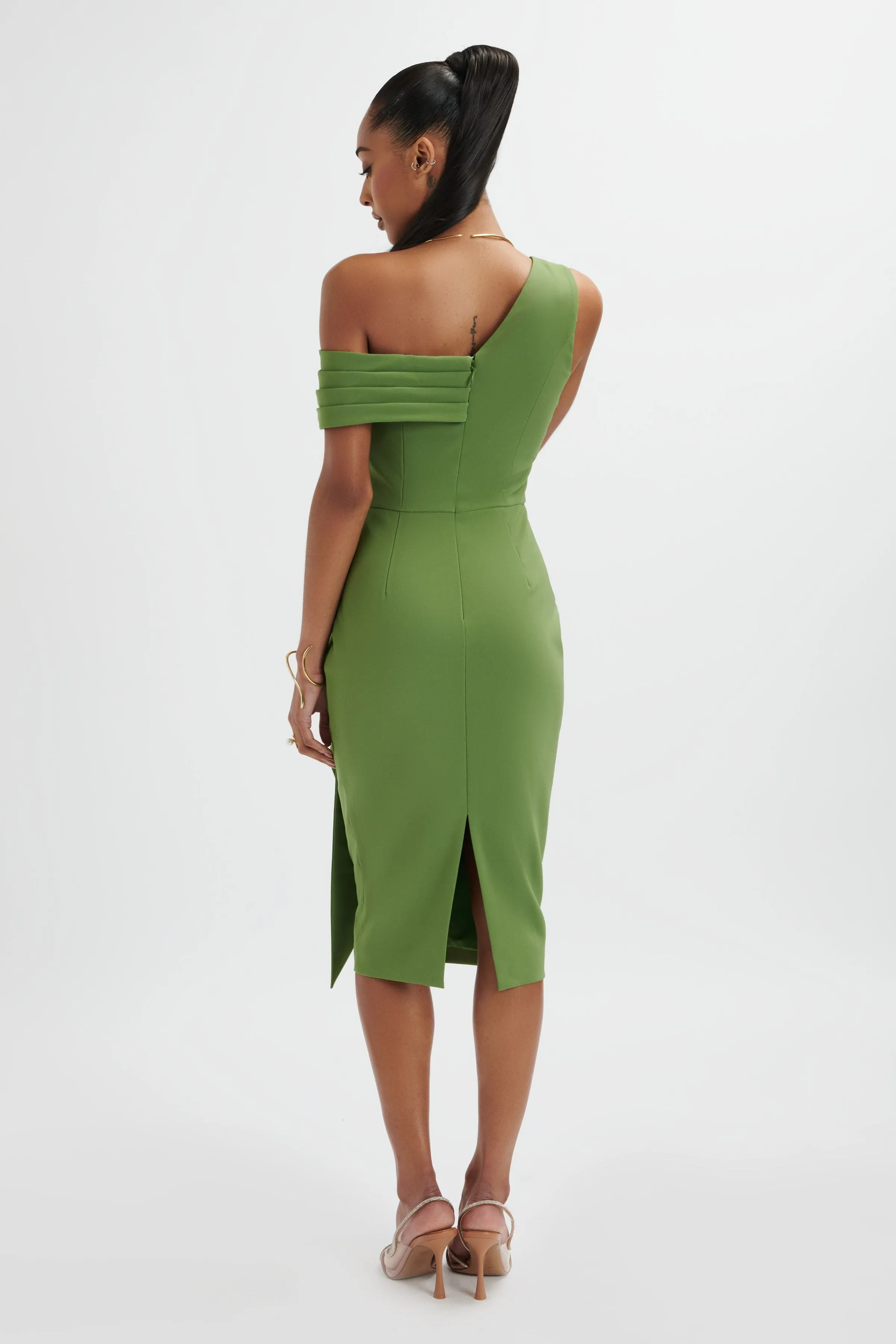 HANNAH Pleated Asymmetric Off Shoulder Midi Dress In Green