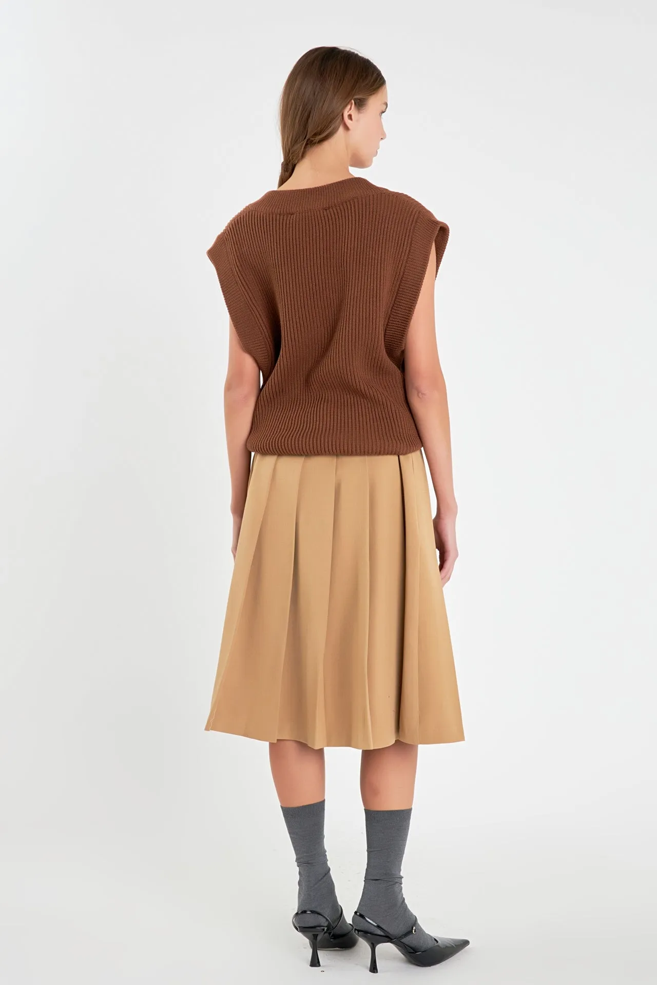 Low Waist Pleated Midi Skirt in Tan