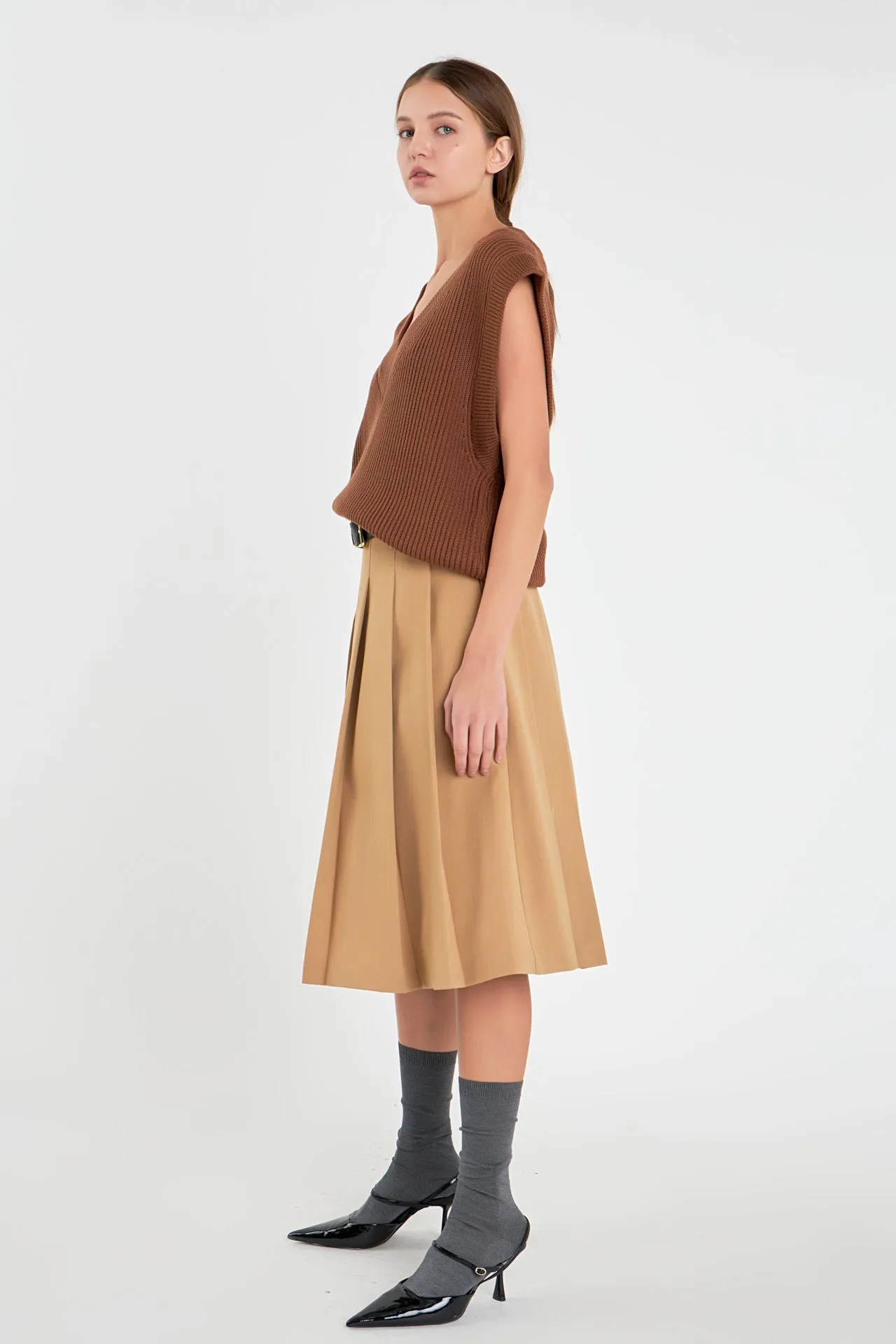 Low Waist Pleated Midi Skirt in Tan