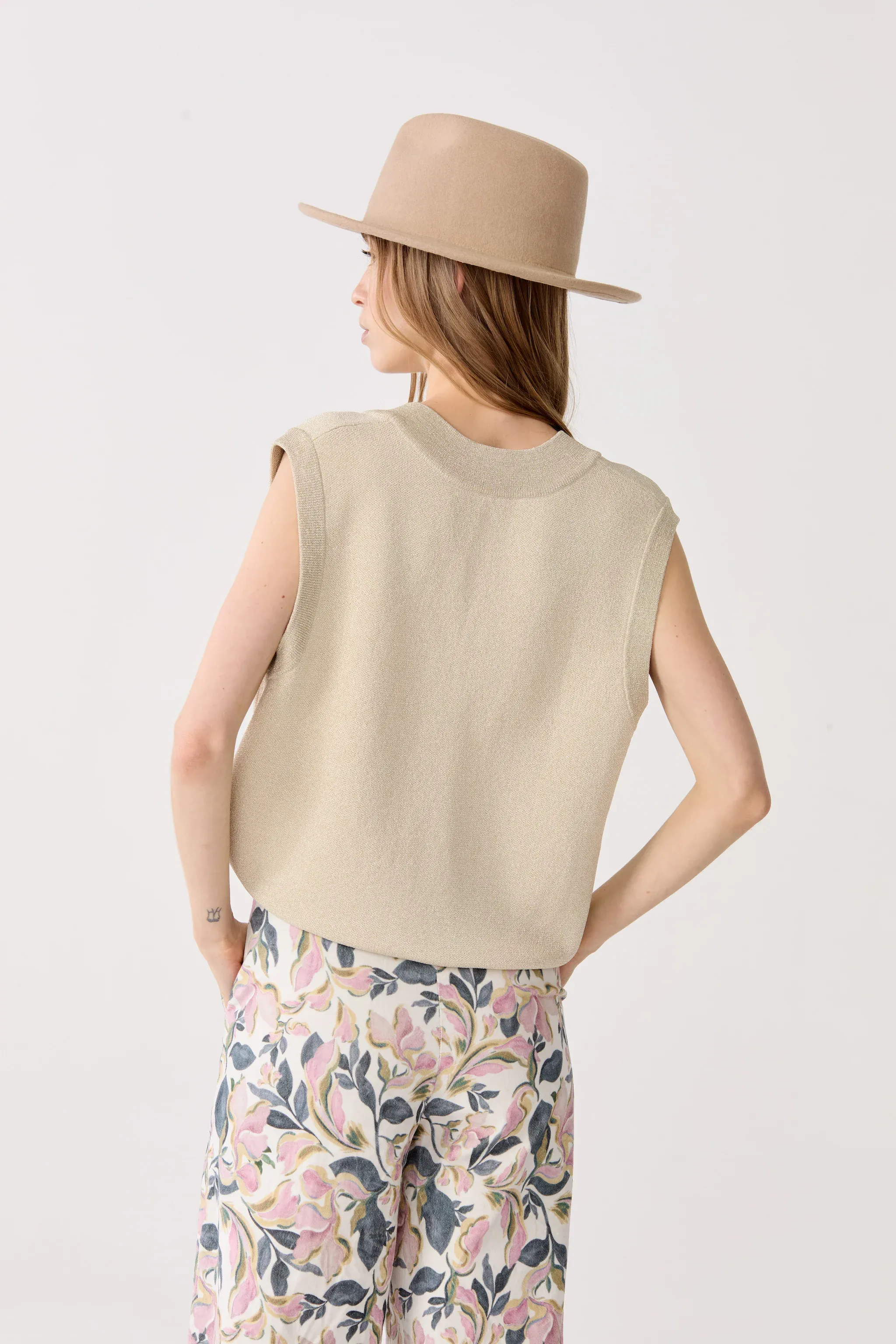 Preppy Lurex Knitted Vest - Gold