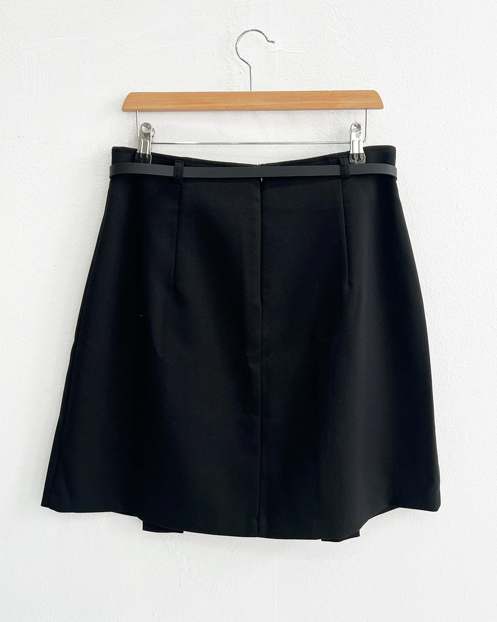 Quarter-Length Pleated Skirt