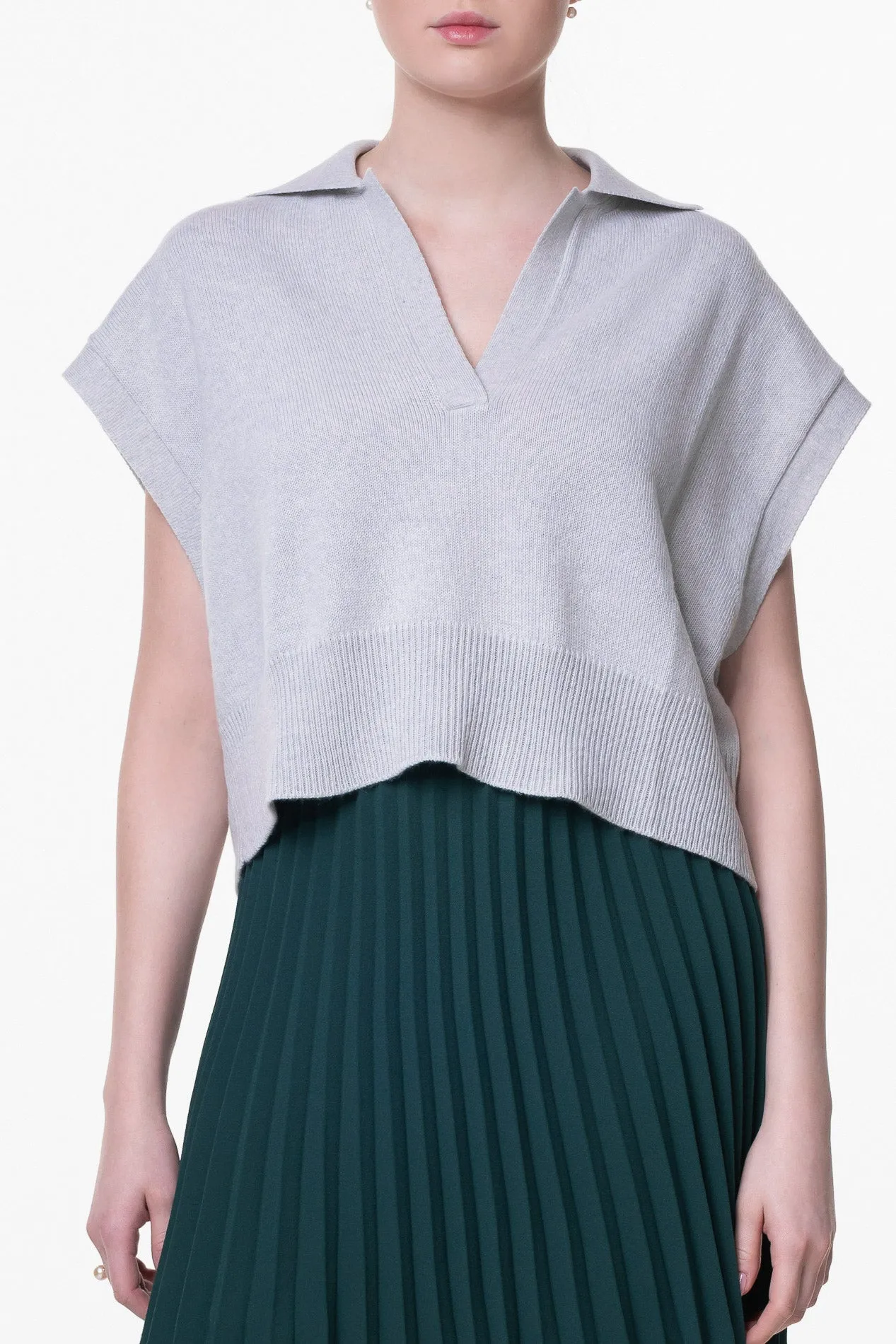 Shiya V-Neck Cashmere Sweater Vest In Pumice