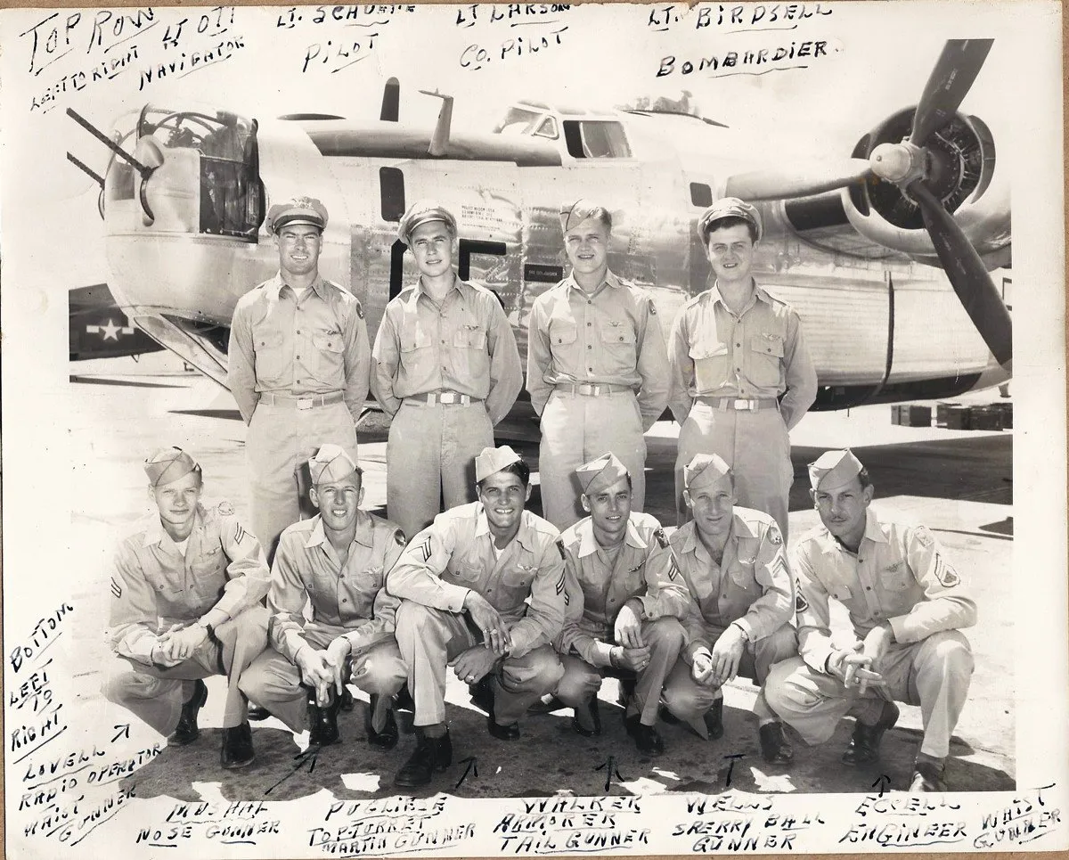 U.S. WWII B-24 Liberator Bomber Tail Gunner Named Large Grouping in Trunk